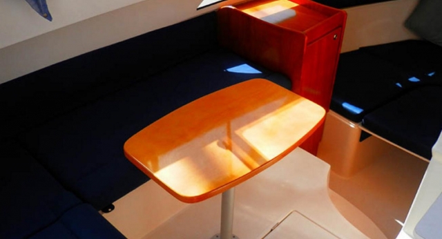  Esszimmer an Bord
