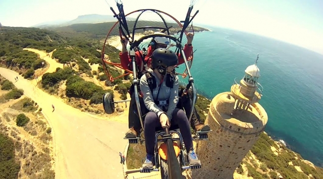  Volando sopra il faro 