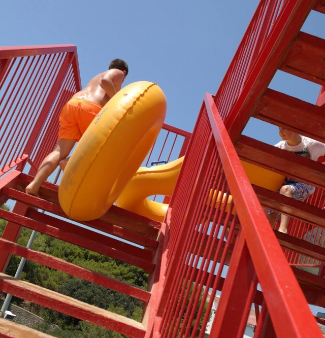  Donut slide 