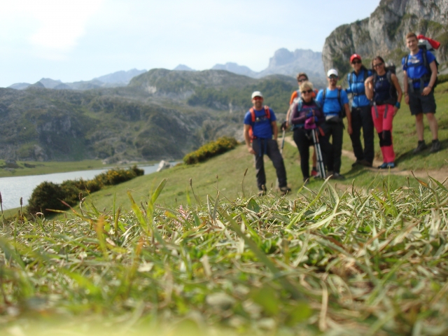  Gruppo nel Lago Ercina 