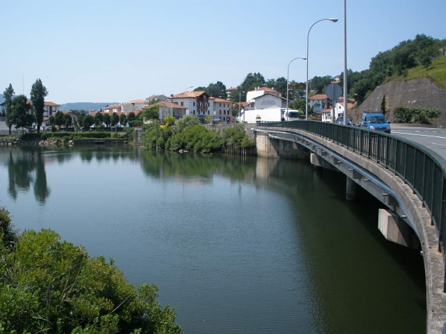Puente de behobia