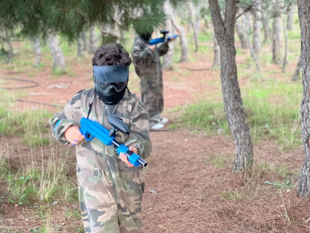  马德里儿童彩弹射击 