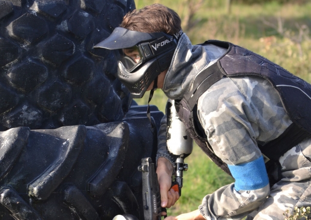  Jouant au paintball 
