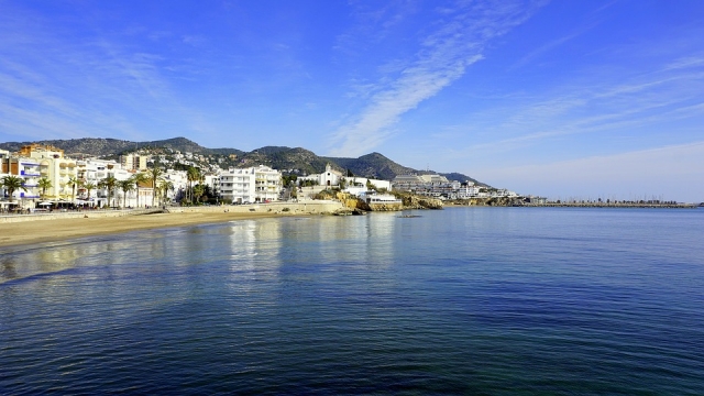  锡切斯黄金海岸 