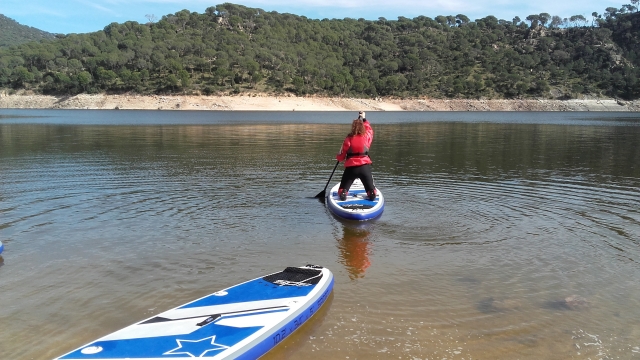 Haciendo paddle surf