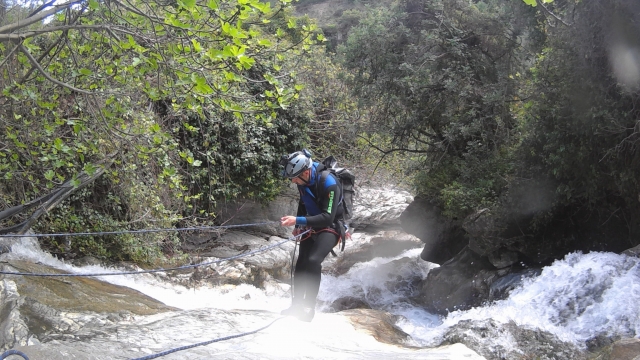  Going down with a rope 