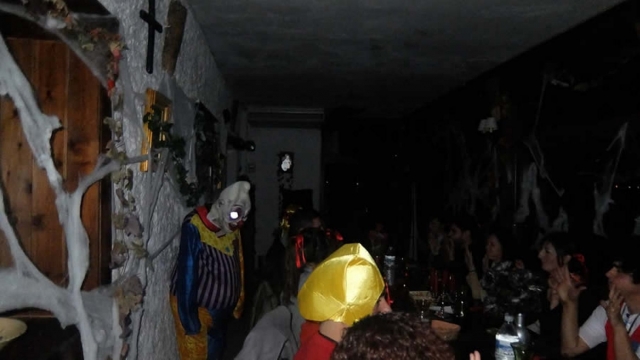 Cena con el payaso