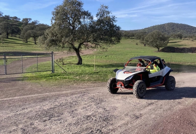 Un vehículo de lo más sorprendente por Extremadura
