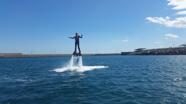  Essayez le flyboard à Valence