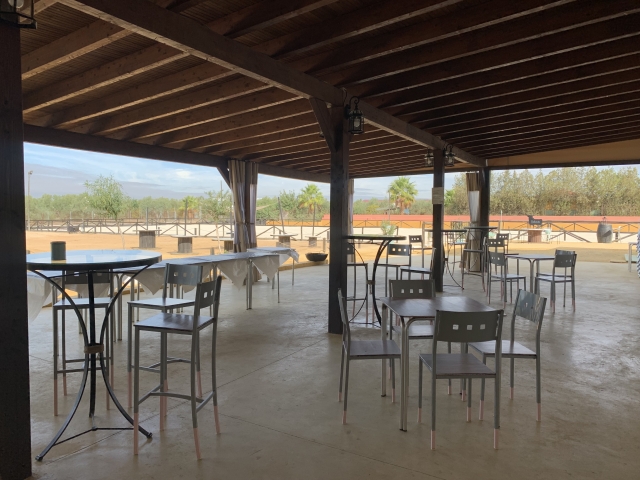 Finca con amplio porche