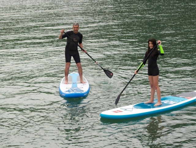  Learning paddlesurfing as a family 