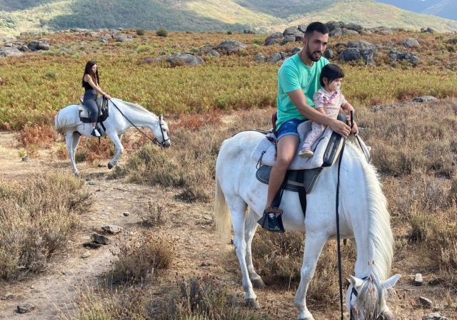 A caballo con la peque