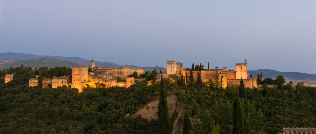  Granada