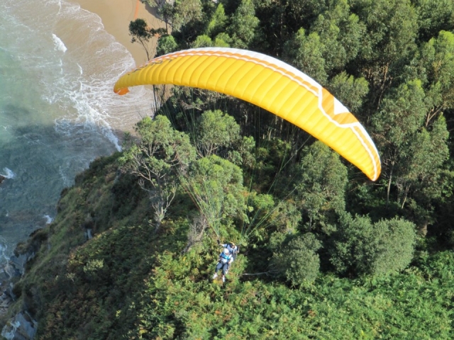  Paragliding over the coast 
