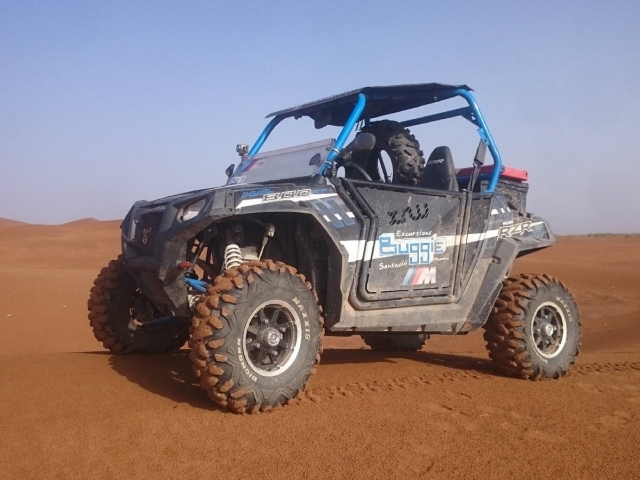  Buggy im Sand 