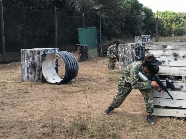  Divertirsi in una partita di paintball 