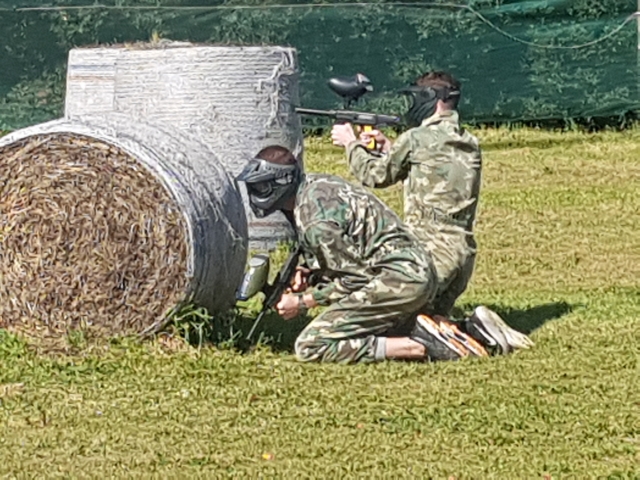  Jouer au paintball 