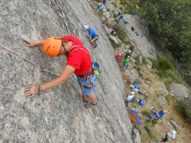  Escalade sur corde 