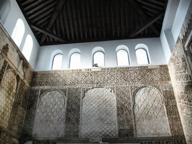 Juderia Synagogue 