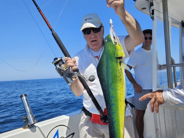  Fishing con stile sulla costa di Sancti Petri 
