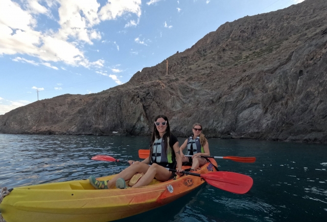  Passeio de caiaque em Cabo de Gata 