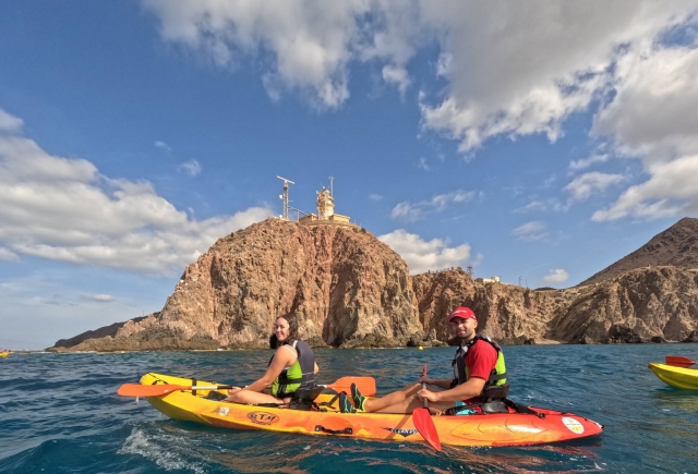  Passeio de caiaque pelo Cabo de Gata 