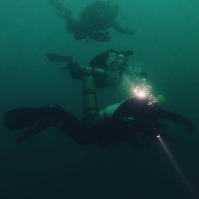 Primera inmersión con los equipos de buceo