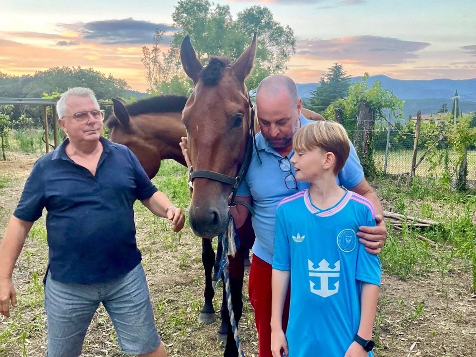 Ruta a caballo por los senderos de Darnius