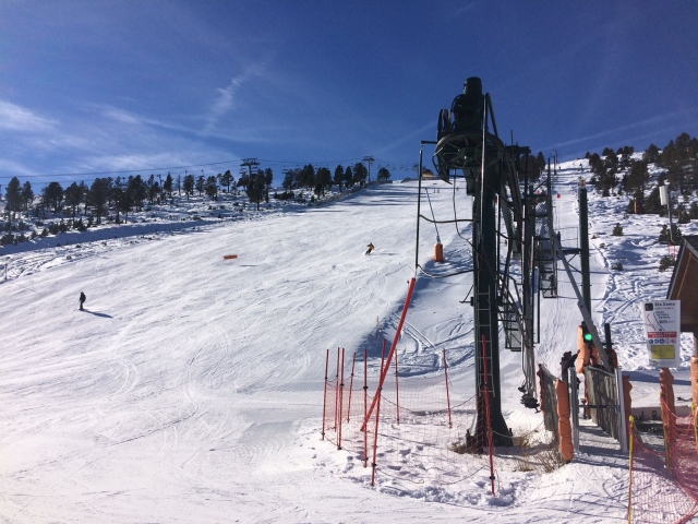 Skiing in Pal Arinsal 