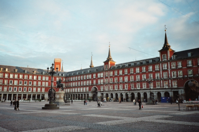 Conocela con nosotros
