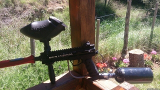 Jugar al paintball en Zaragoza con 250 bolas