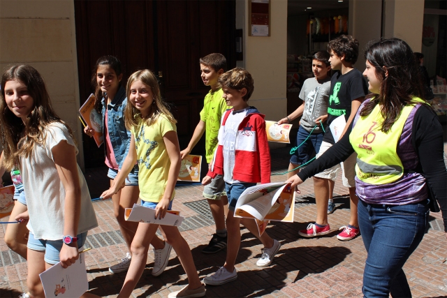 Yendo hacia las clases con monitora