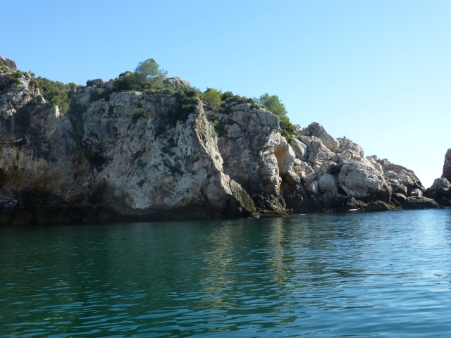 Acantilados en la costa de Nerja