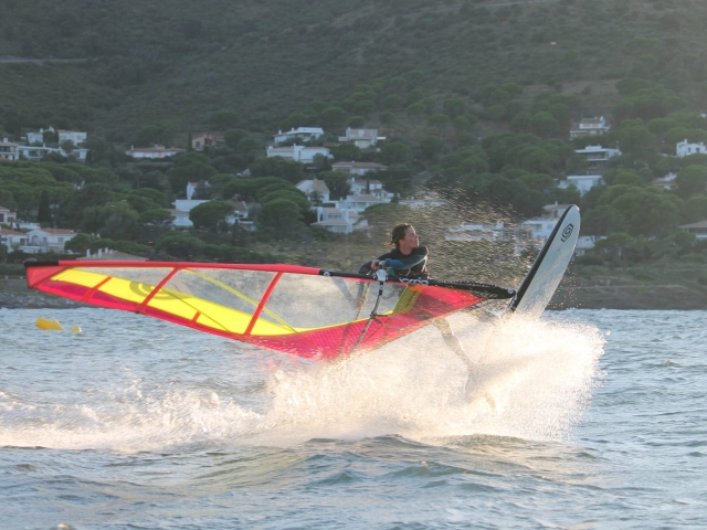  Bum with the Windsurf 
