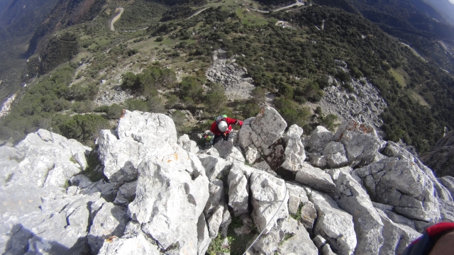 Terminando la primera vía ferrata en el Valle de Genal