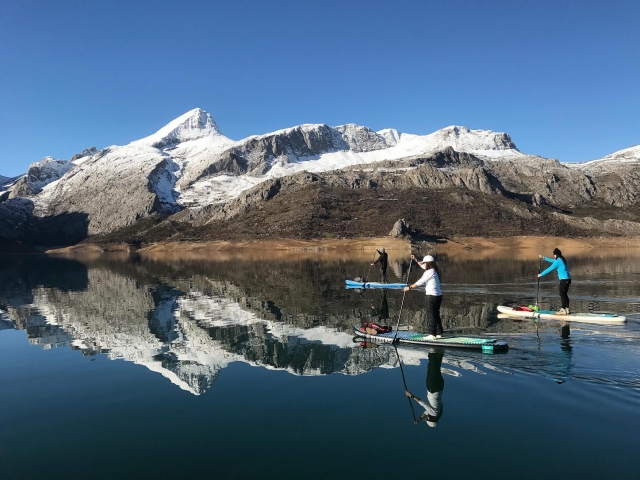  Esibirsi in SUP in gruppo 