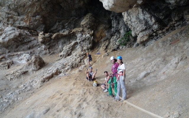  Caving session in the chasm of the Falconera Cliff 