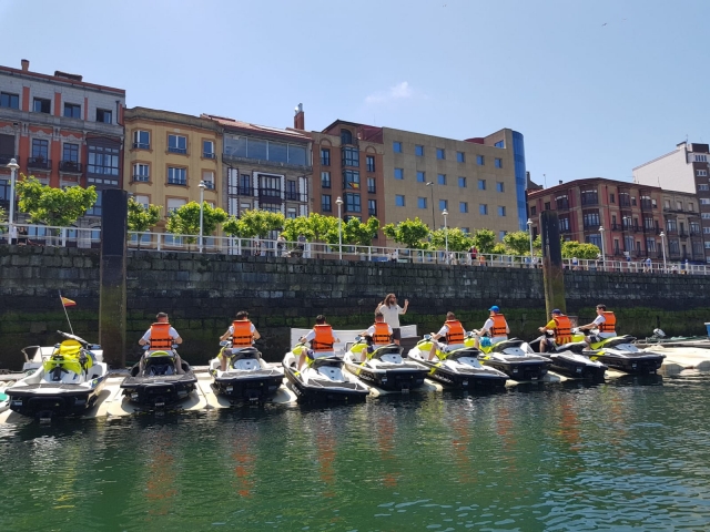 Jet skis à Gijón 