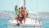 Paseo en barco para grupos por la Costa de Almería