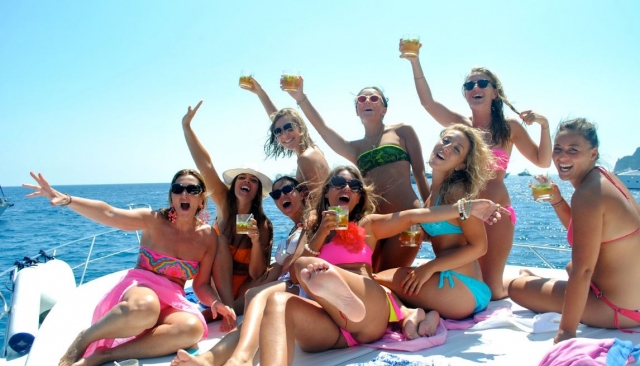 De fiesta en el barco