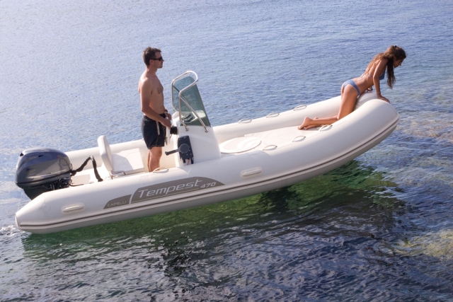 Navegareis por las costas de San Antonio