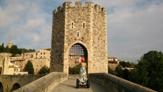 Tour en segway por la villa de Besalú, 1 hora
