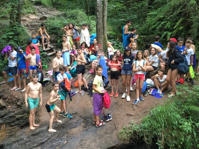  Multi-adventure camp 