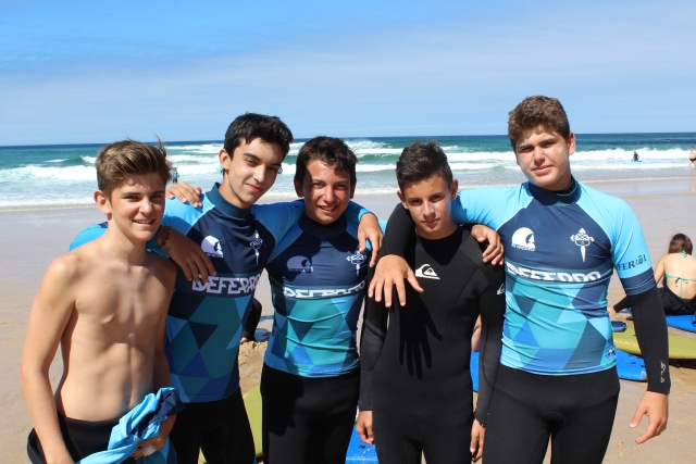  Amici al surfcamp 
