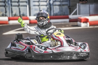 Conduzindo karts em Estepona 3 rodadas