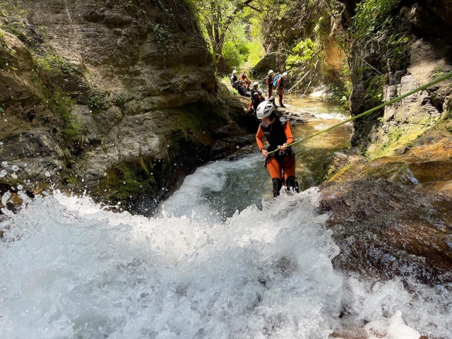 Descenso por la cascada del barranco