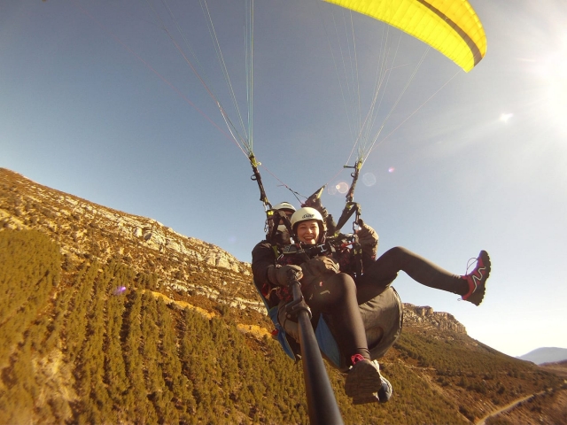  Über Ager Paragliding - 999 – Das beste Selfie vom Gleitschirmfliegen