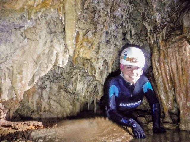 Jornada de espeleología en Cueva de las Excéntricas