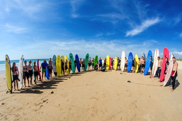  Surf camp 