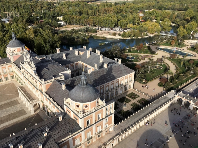  Palácio de Aranjuez em perspectiva aérea 